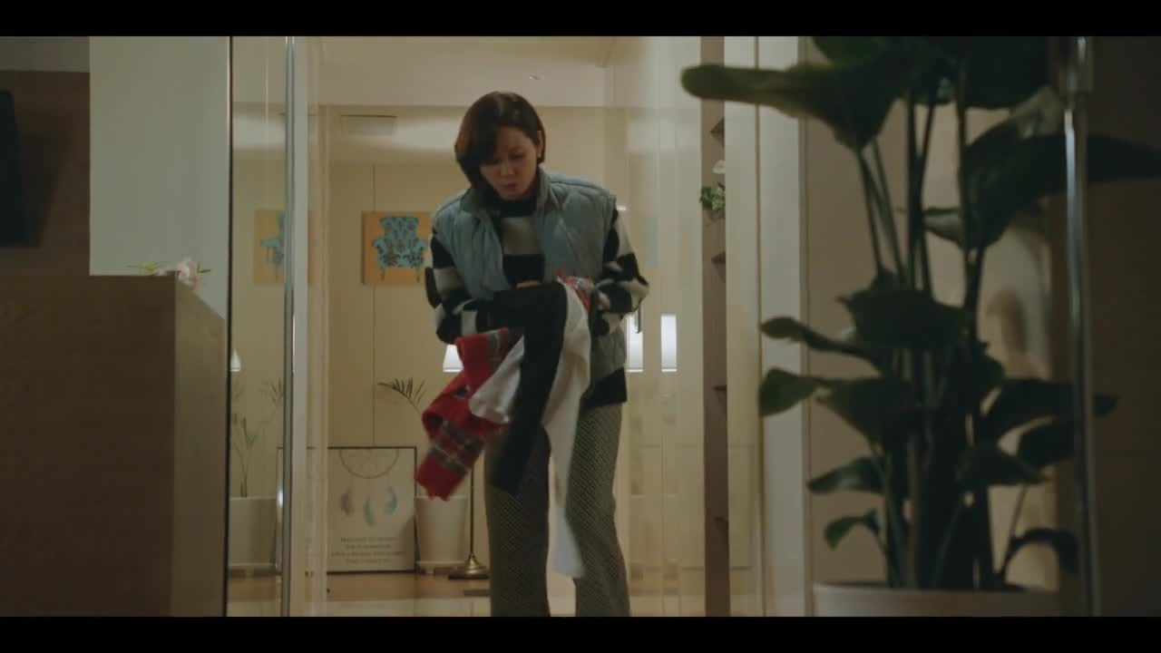 Кадры из сериала Горящие муравьи (2022)