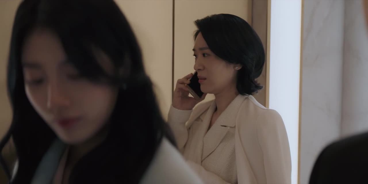 Кадры из сериала Анна (2022)